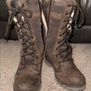 Kamik Brown Rogue 10 Lace-Up Women's Boots - Size 8.5